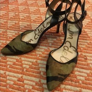 Sam Edelman Camo pointed heels
